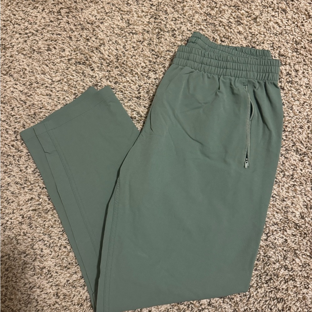 Outdoor Voices Women’s Olive Joggers